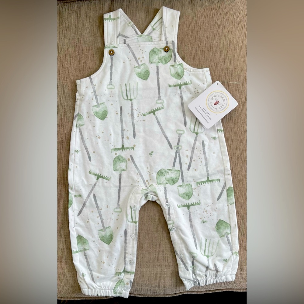 Burt’s Bees Baby Jumpsuit NEVER WORN
